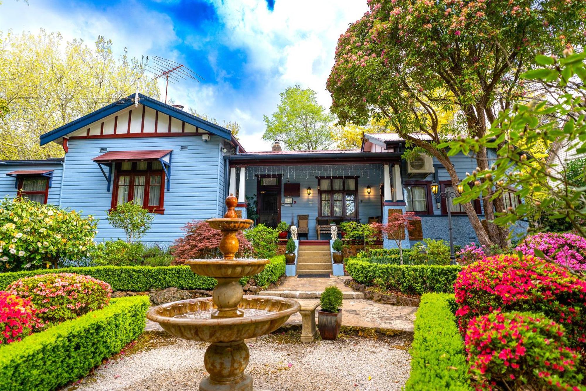 Kubba Roonga Guesthouse - Boutique Luxury Spa Retreat & Gardens - Blue Mountains ブラックヒース エクステリア 写真