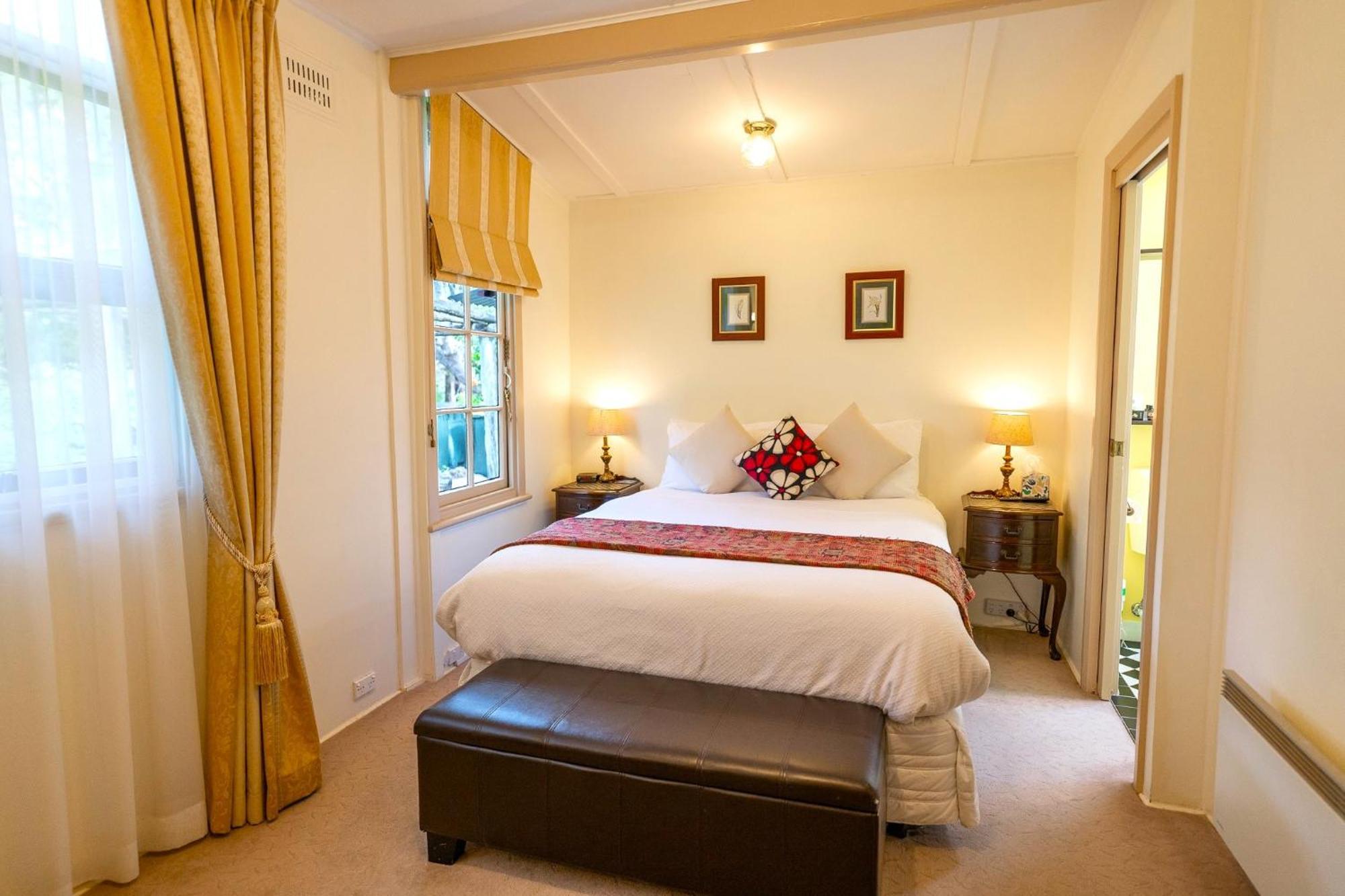 Kubba Roonga Guesthouse - Boutique Luxury Spa Retreat & Gardens - Blue Mountains ブラックヒース エクステリア 写真
