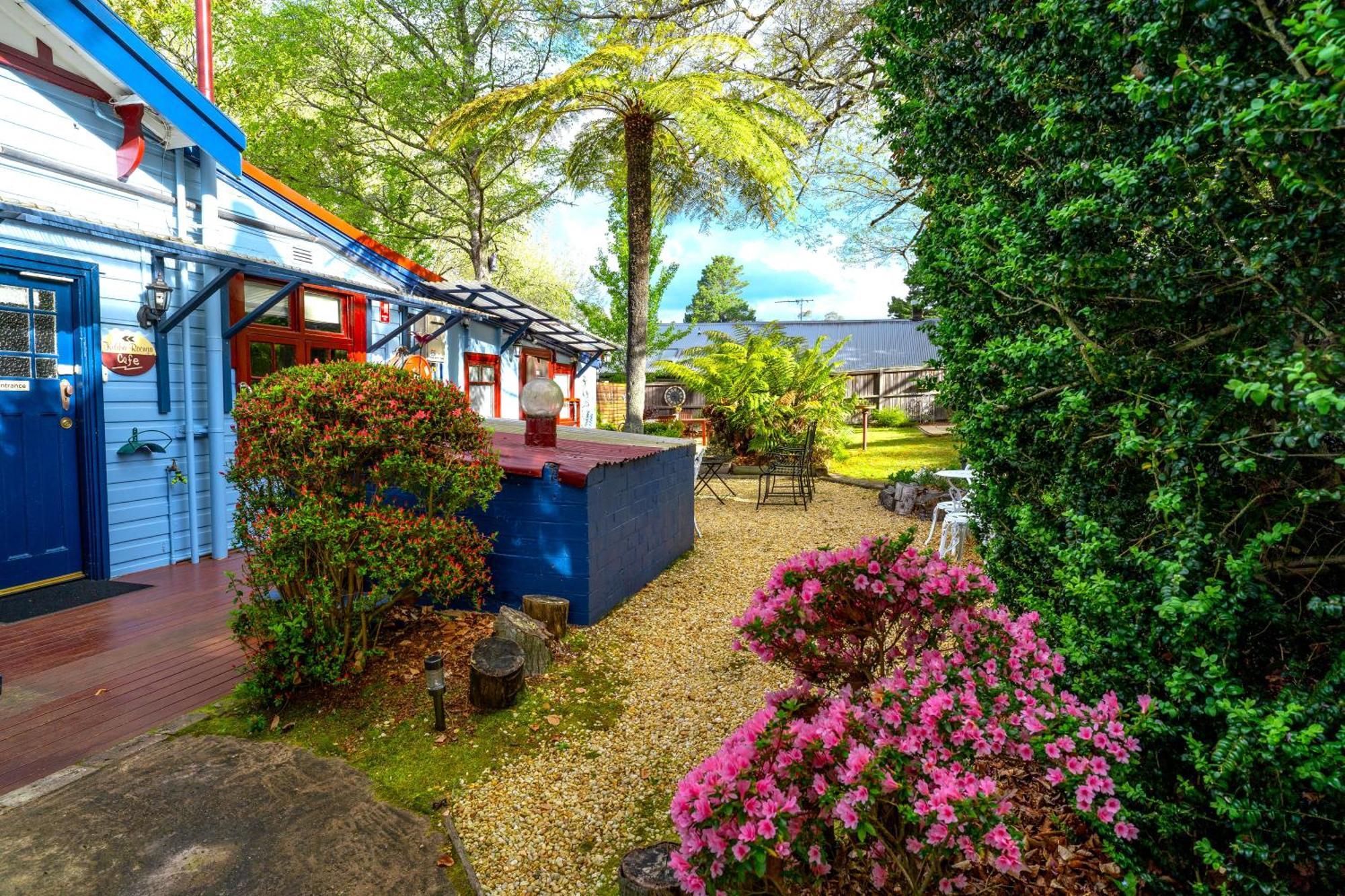 Kubba Roonga Guesthouse - Boutique Luxury Spa Retreat & Gardens - Blue Mountains ブラックヒース エクステリア 写真