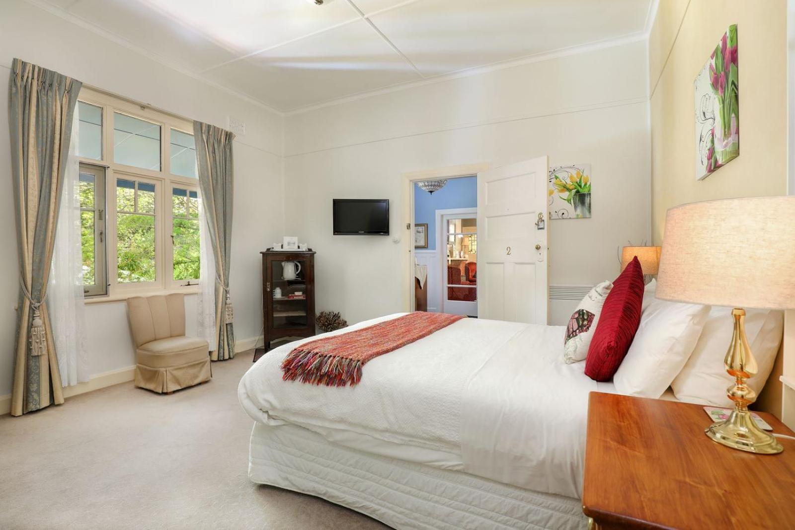 Kubba Roonga Guesthouse - Boutique Luxury Spa Retreat & Gardens - Blue Mountains ブラックヒース エクステリア 写真