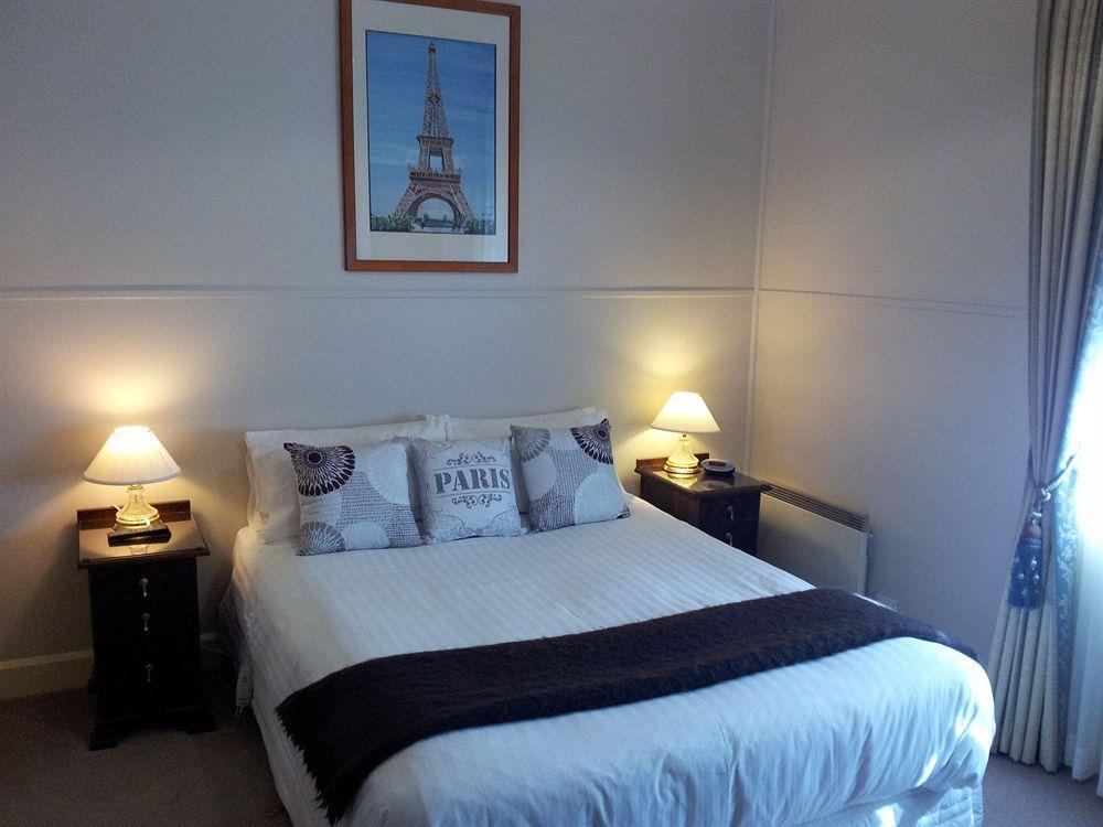 Kubba Roonga Guesthouse - Boutique Luxury Spa Retreat & Gardens - Blue Mountains ブラックヒース エクステリア 写真
